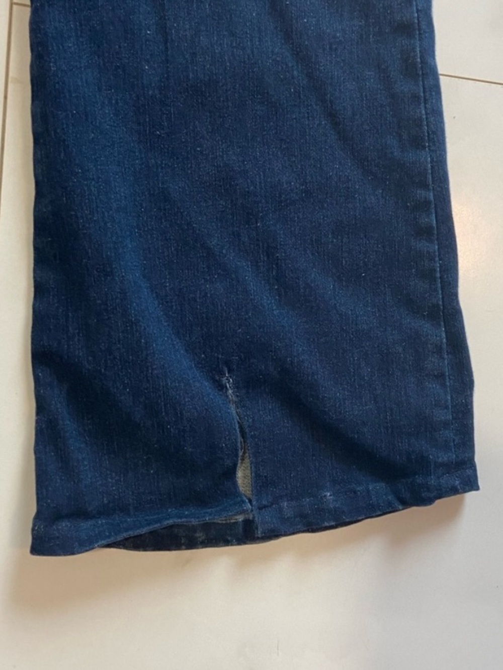 Frame Le One Flare Keller Wash Size 2 - Picture 2 of 6